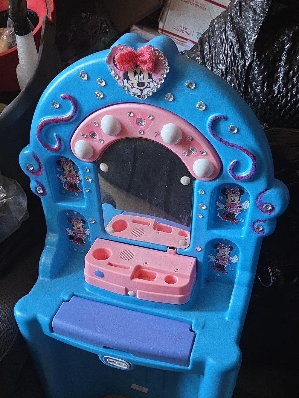 Kids Minnie-Themed Blue and Pink Play Vanity with Mirror